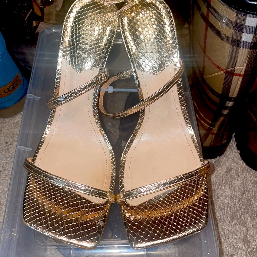 SCHULTZ strappy heels